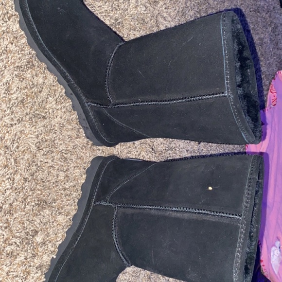 Boots - Picture 2 of 3